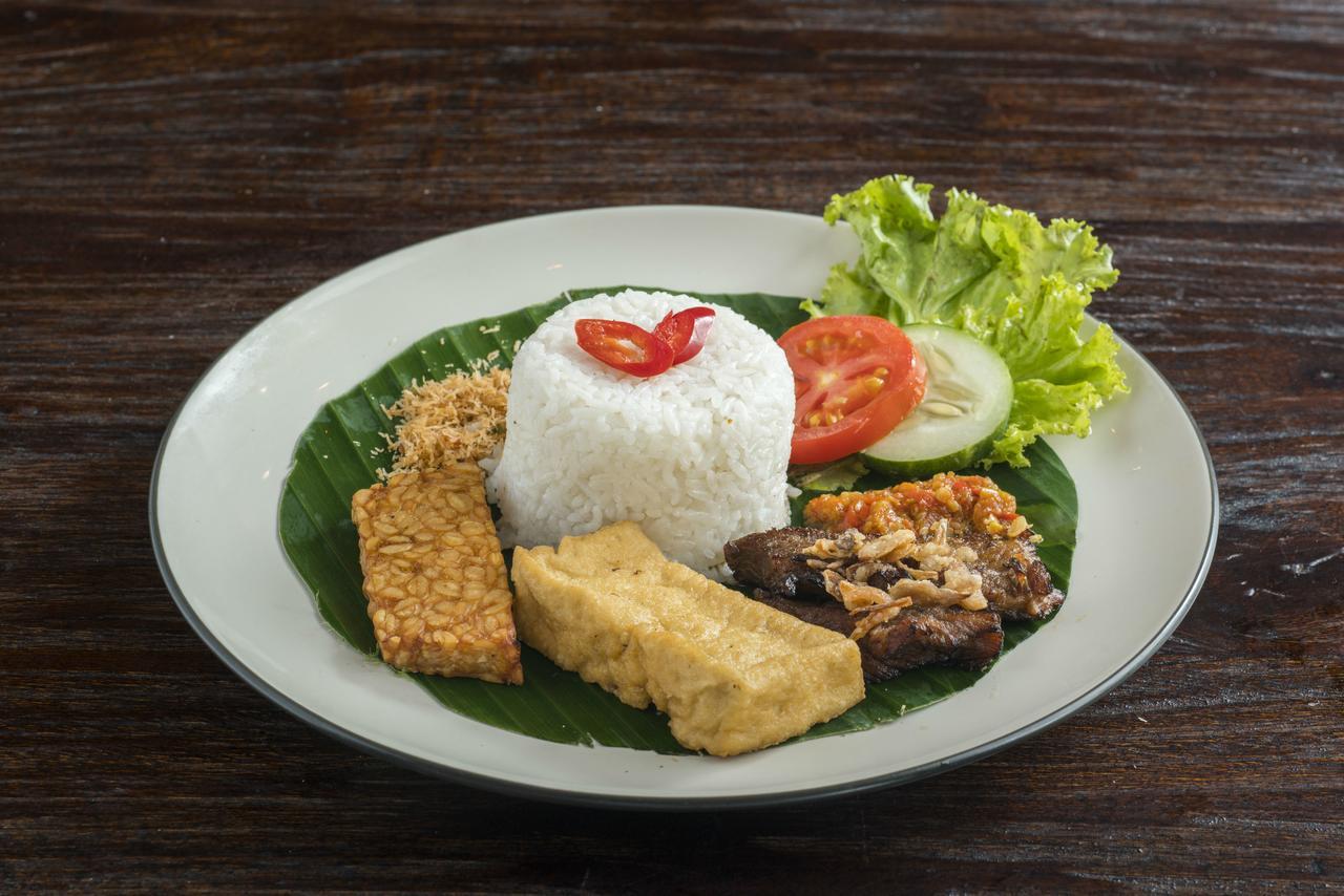 88 Kedungsari - Kedungdoro By Wh
